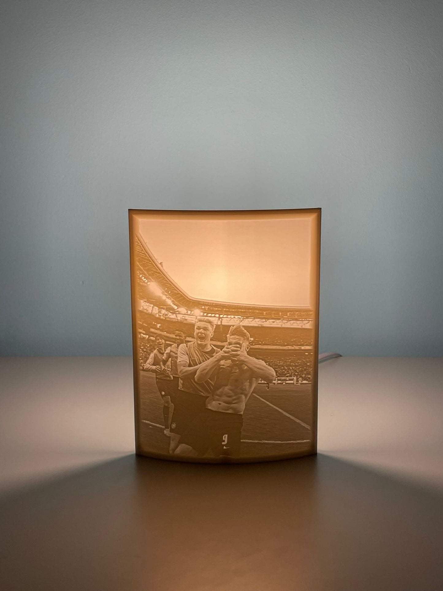 Table Lamp: Gyokeres Celebration