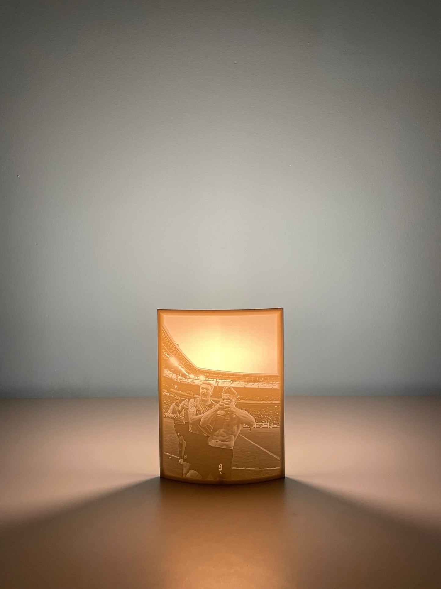 Table Lamp: Gyokeres Celebration